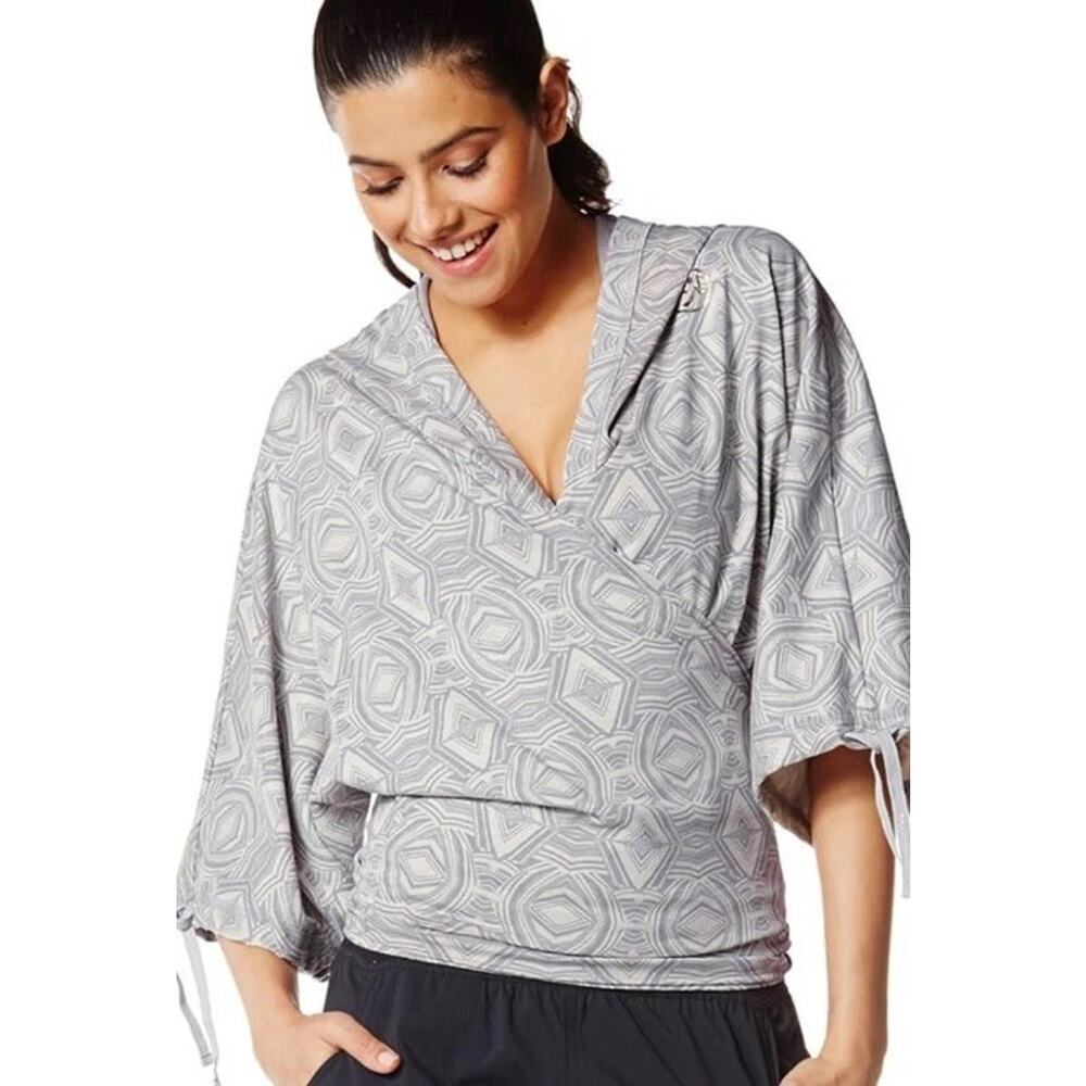 Zumba Wrap Me Up Cropped Hoodie Top Womens S Gray Black Geometric Jacket